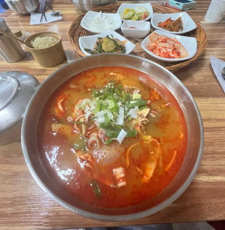 연일소문난닭개장 이미지