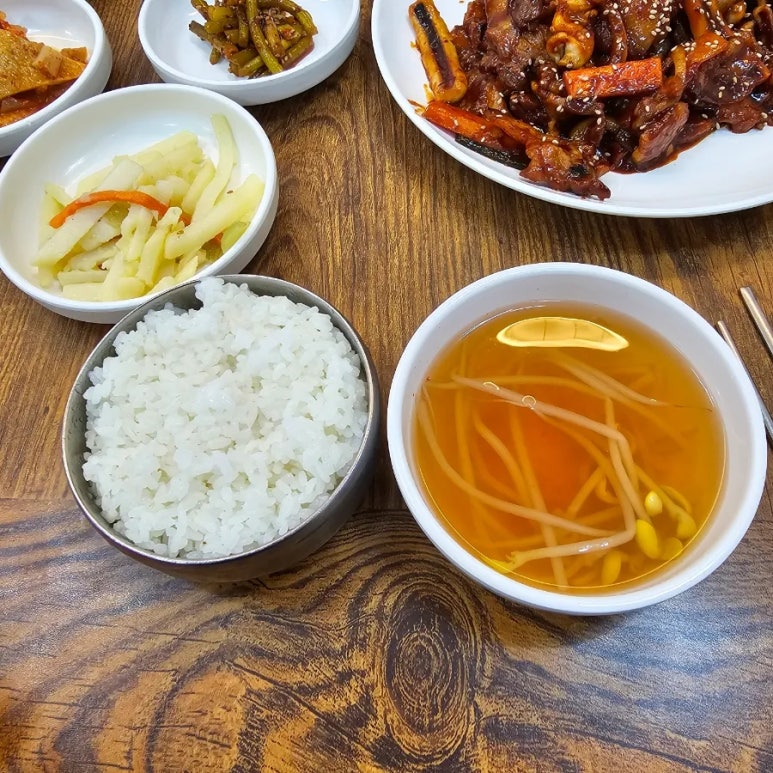 뚱이식당 이미지
