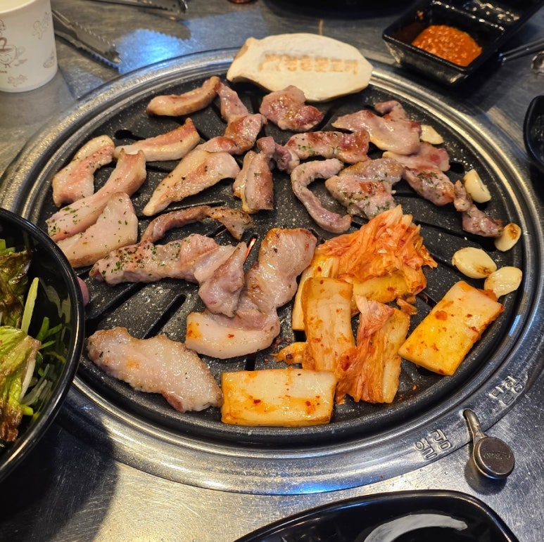 청춘뒷고기 이미지