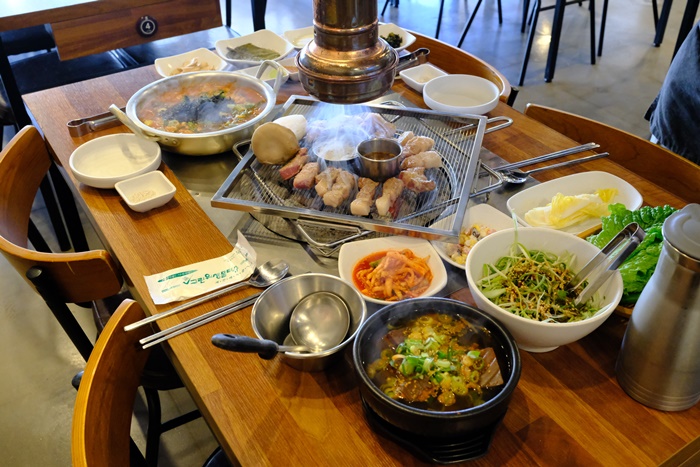 목살집 이미지