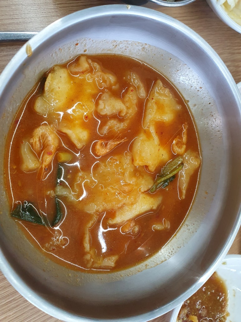 솥뚜껑매운탕 신정호 이미지