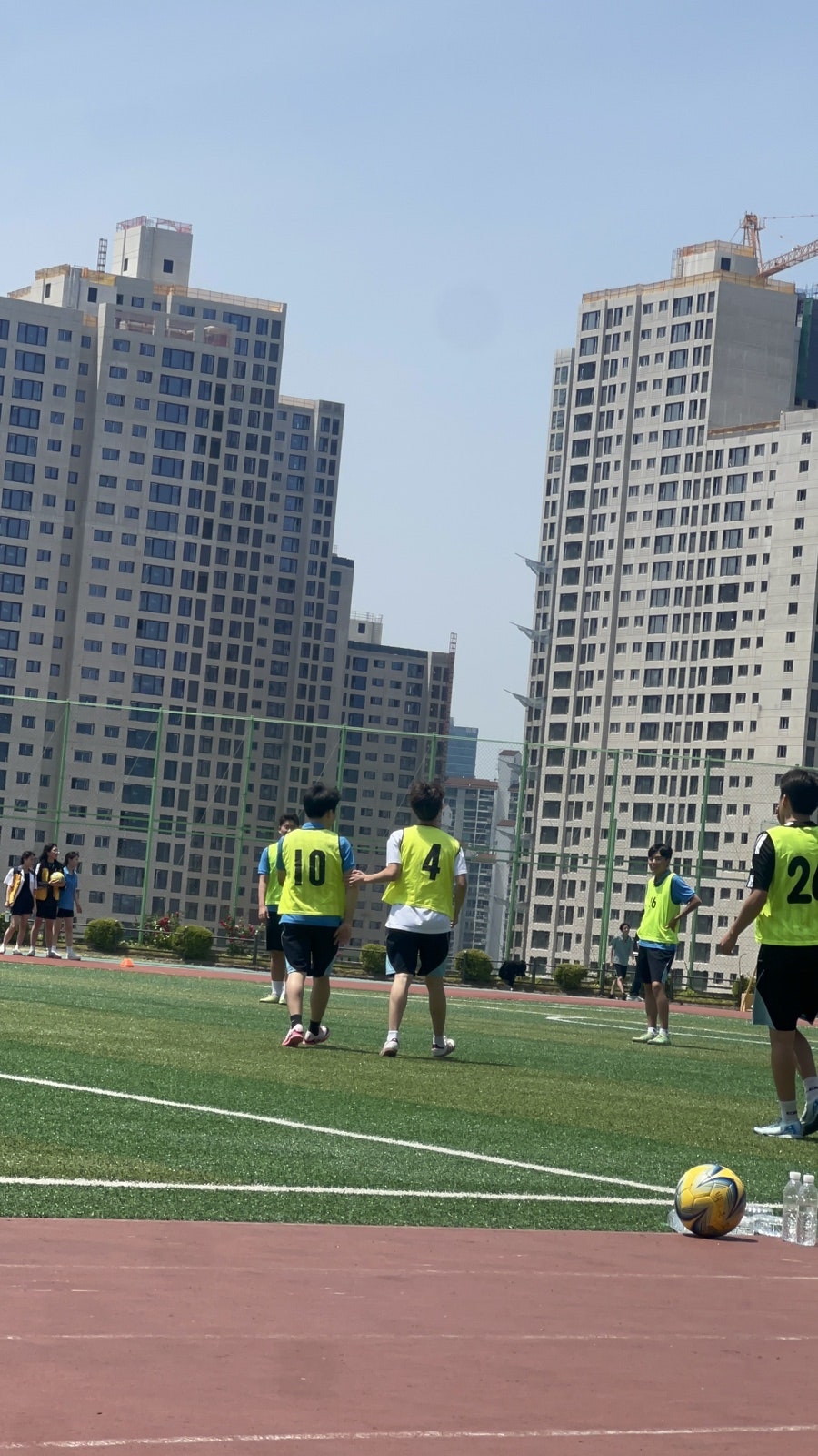 여 이미지