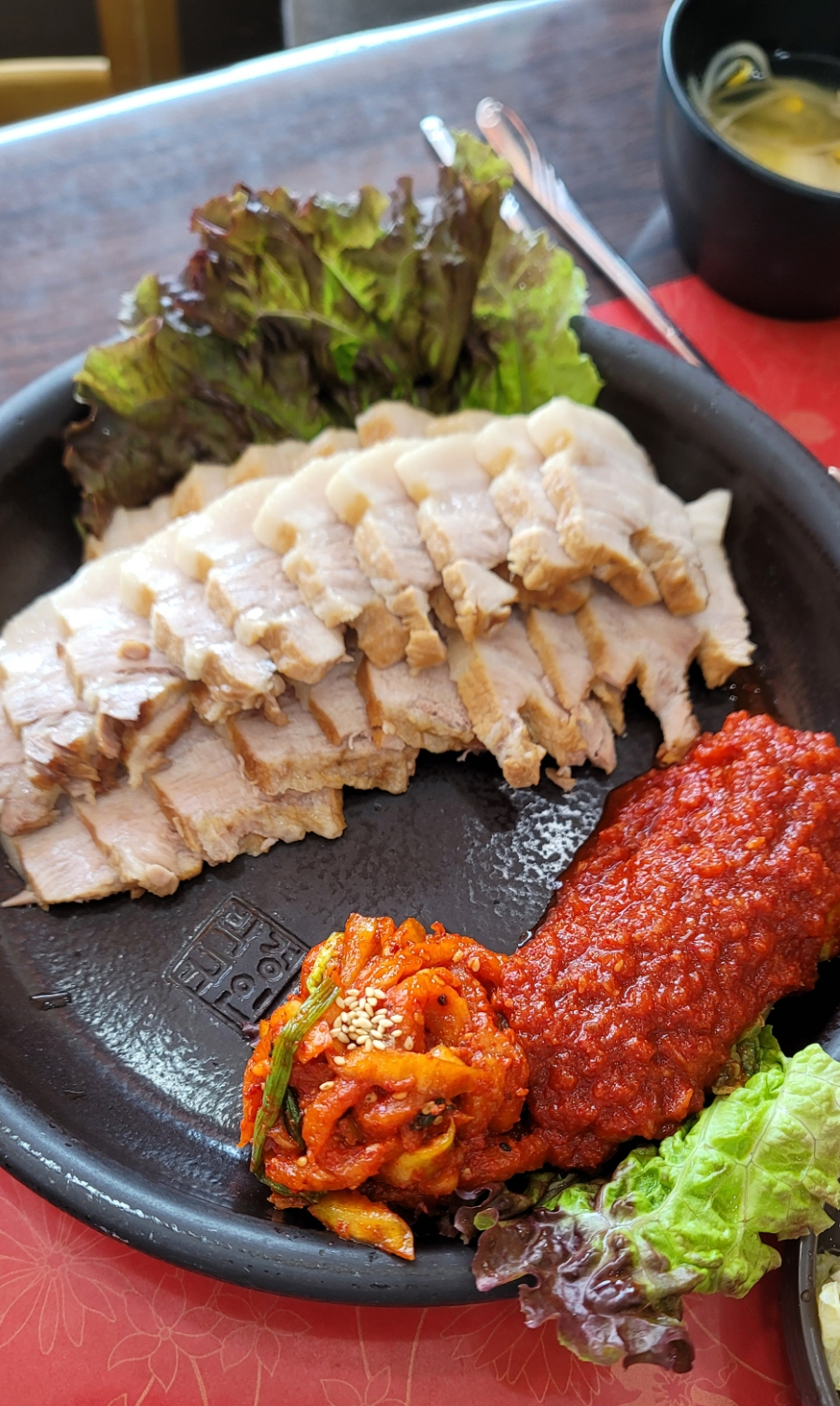 항아리보쌈돌돌이김치 이미지