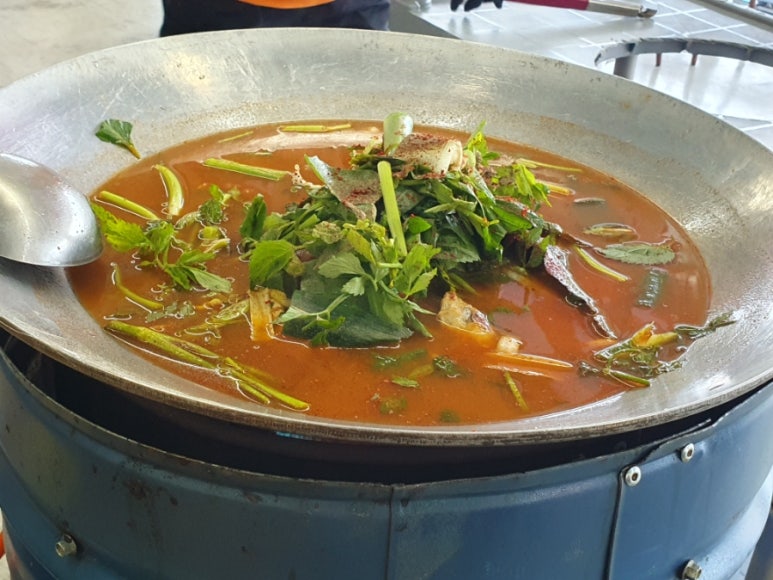 솥뚜껑매운탕 신정호 이미지