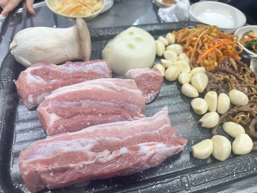 쇠주한잔소주방 이미지