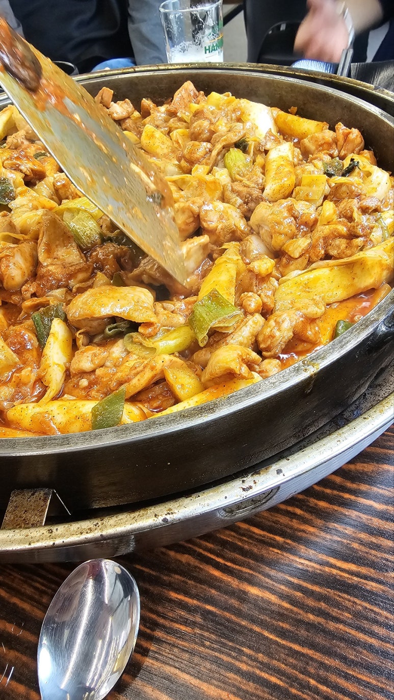 강촌우미숯불닭갈비 이미지