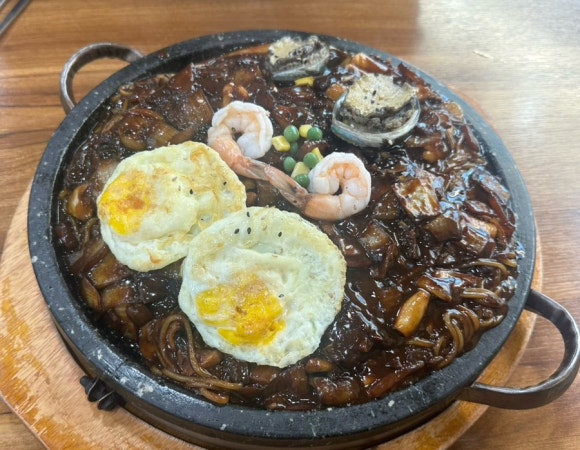 구석기돌짜장 이미지