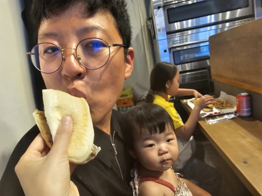 먼치스치즈스테이크 이미지