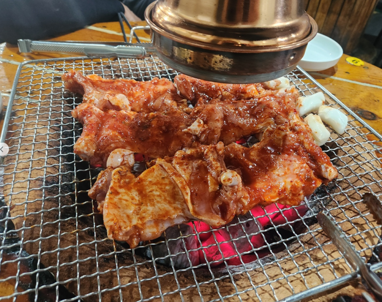 닭고집 숯불 닭갈비 이미지