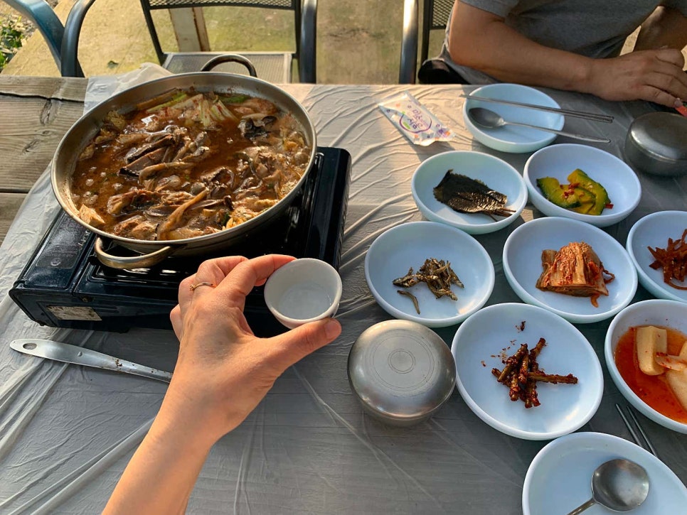 가마솥김치전골 이미지