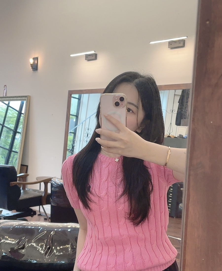 살롱더퍼스트 이미지