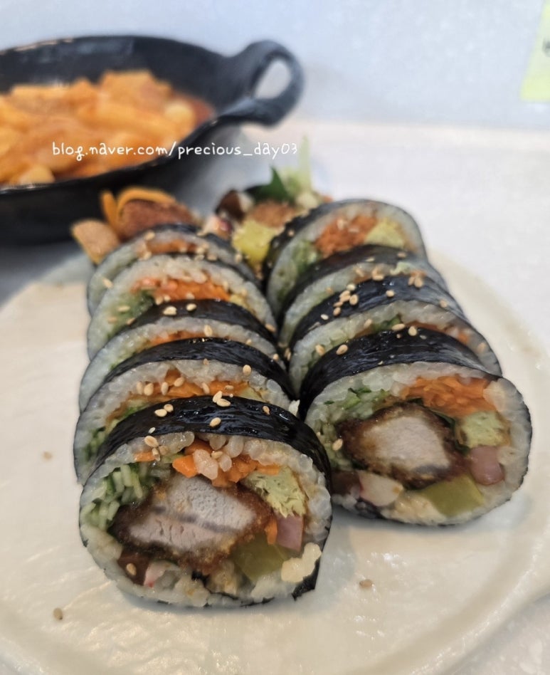 쏭김밥 이미지