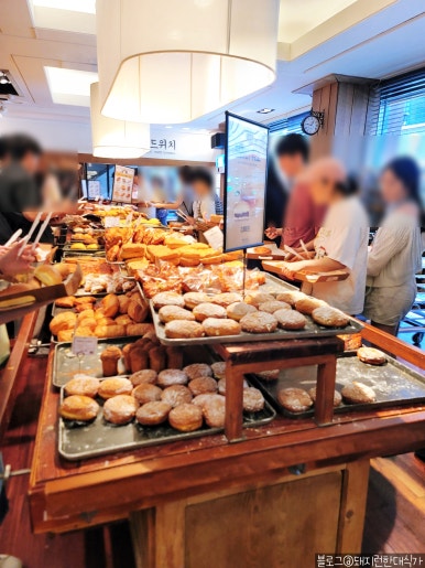 자유튀김코너 이미지