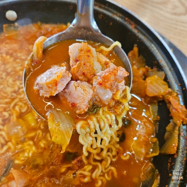 별난돼지무한리필 이미지