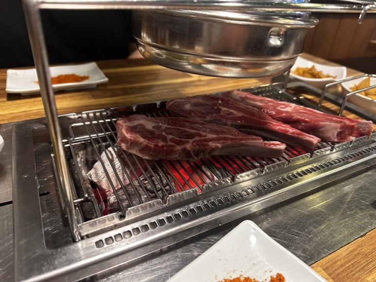윤서양갈비참숯구이 이미지