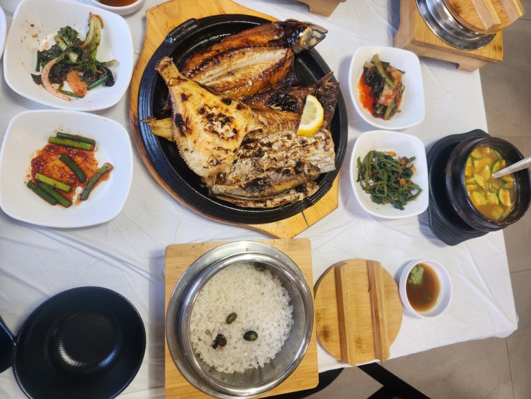 정다운돌솥밥생선구이 이미지
