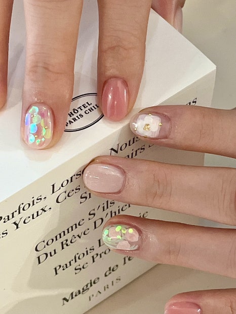루아즈네일(rouage nail) 이미지
