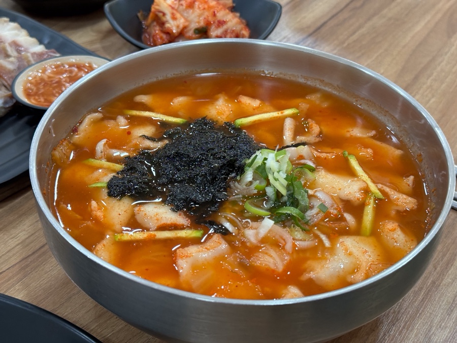 시골칼국수 이미지