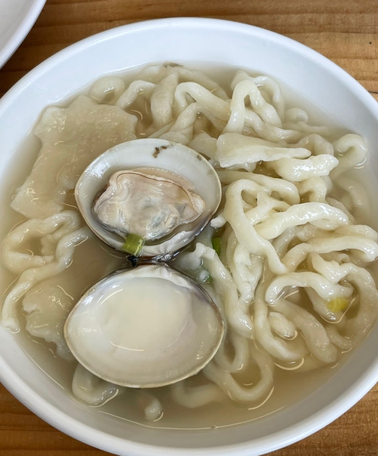 양만휘 해물생합칼국수 이미지