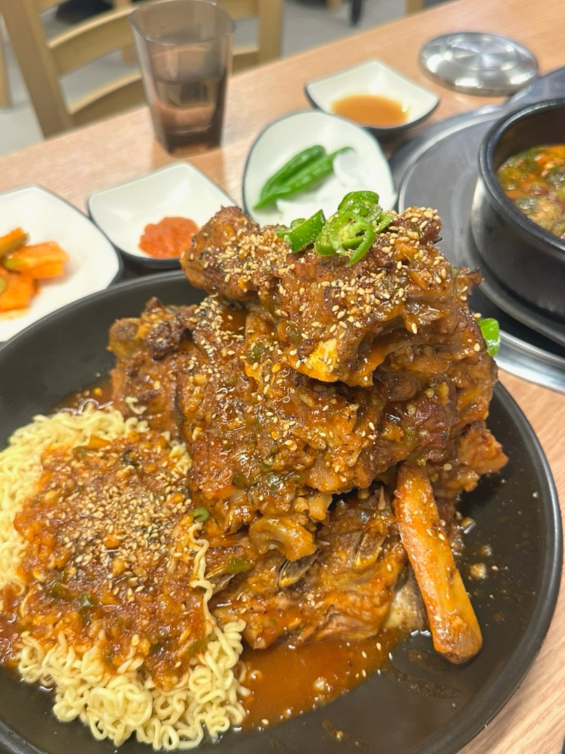 뼈굿 감자탕&뼈구이 본점 이미지