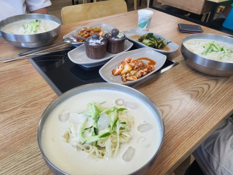 우림칼국수송절점 이미지