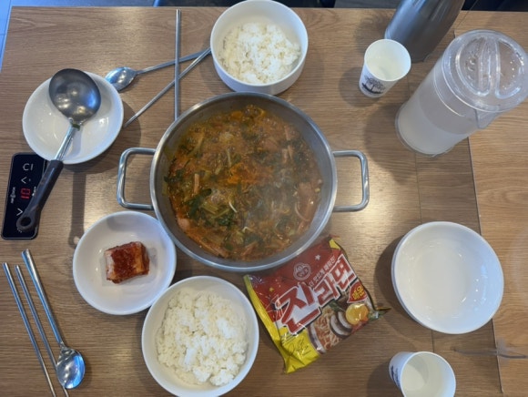 박프로 송탄부대찌개 이미지