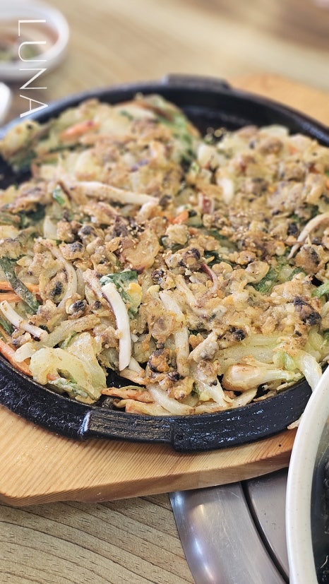 큰손조개구이칼국수 이미지