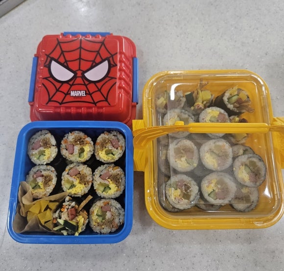 노랑김밥 이미지