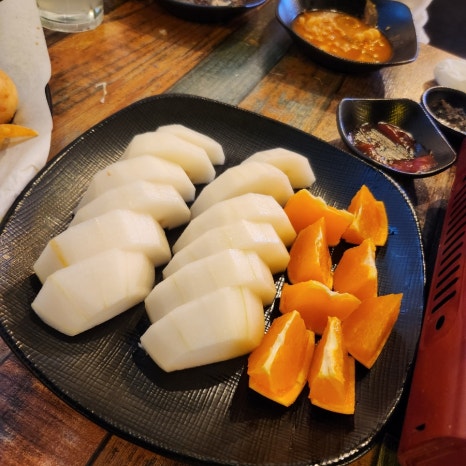 굽모닝닭오리숯불바베큐 이미지