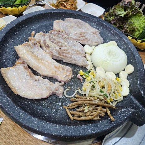 부강 꿀돼지 이미지