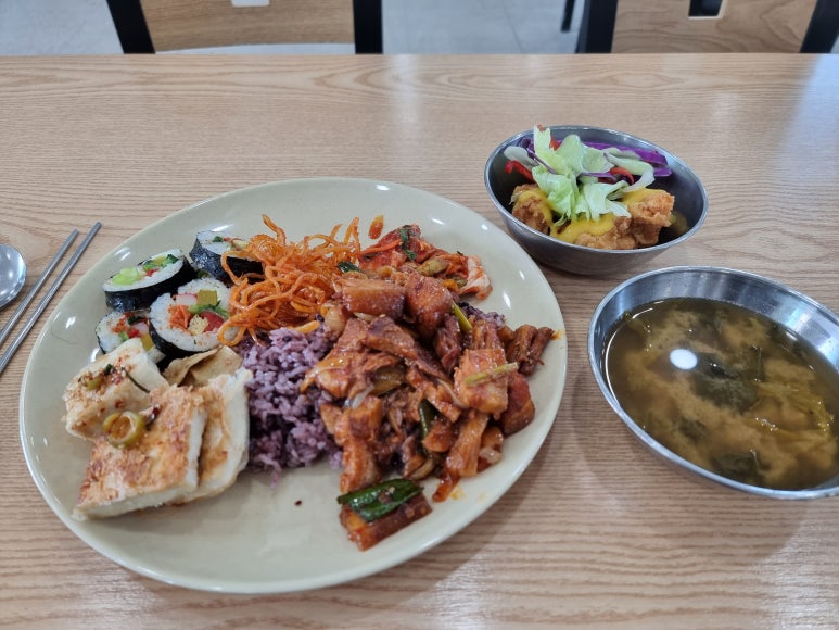 엄마손한식뷔페 이미지