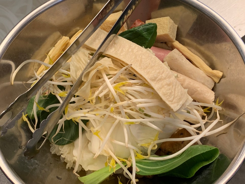 피슈마라홍탕 신촌점 이미지