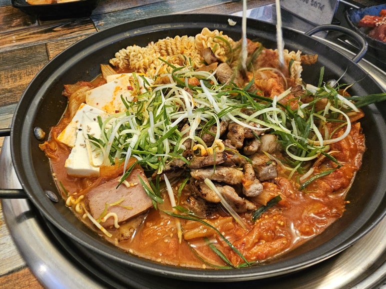 토핑폭탄김치찜 이미지