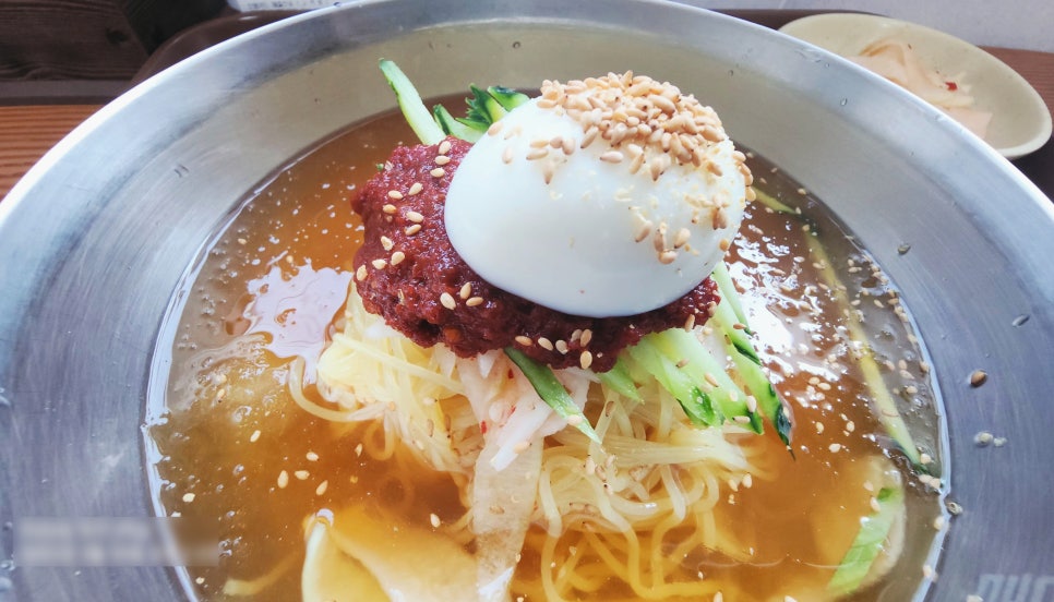 외동밀면 이미지