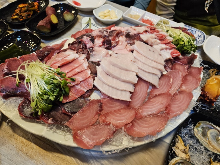 여수바다선어삼합 이미지