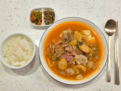 해밍턴부대찌개&곱창전골 이미지