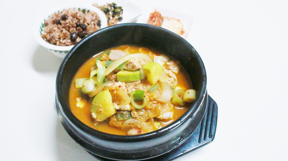 꾸지뽕민물매운탕&장단콩마을 이미지