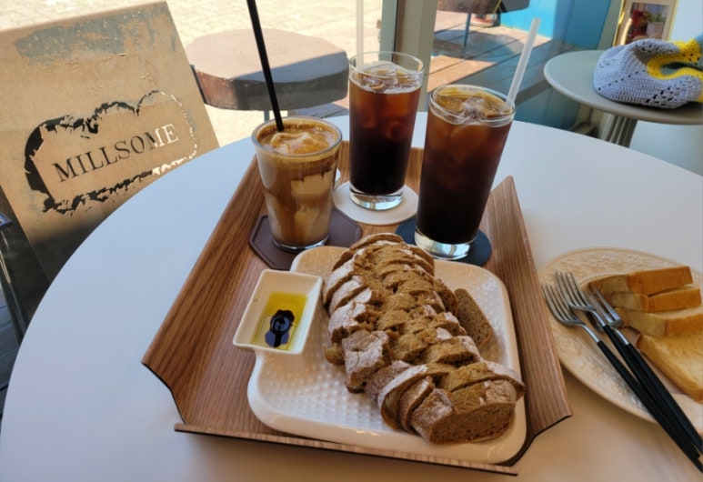 밀썸 이미지