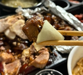 우람한족발 이미지