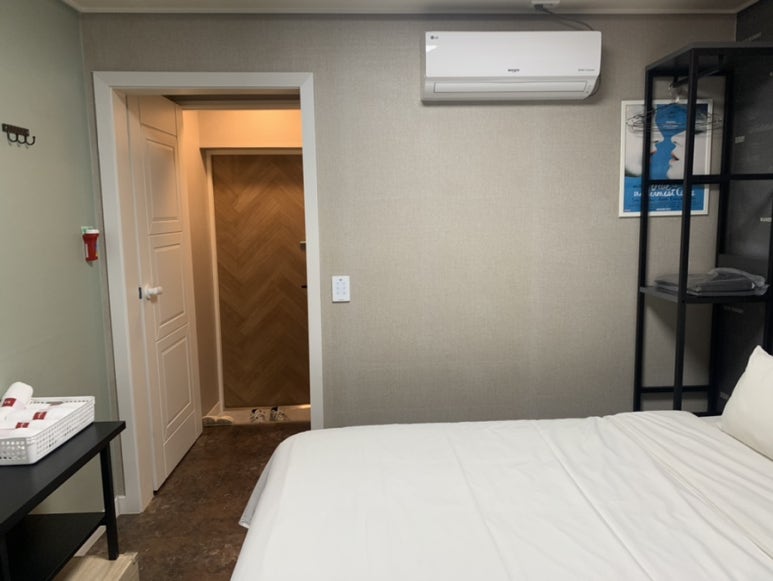 비행기모텔 이미지