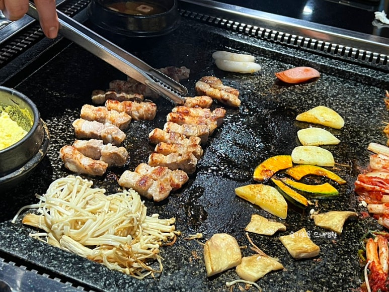 왕돌판구이한판 이미지