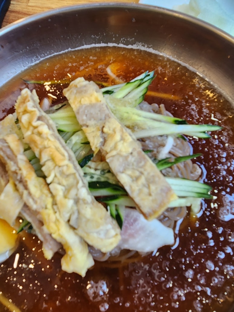 메밀고밀면 이미지
