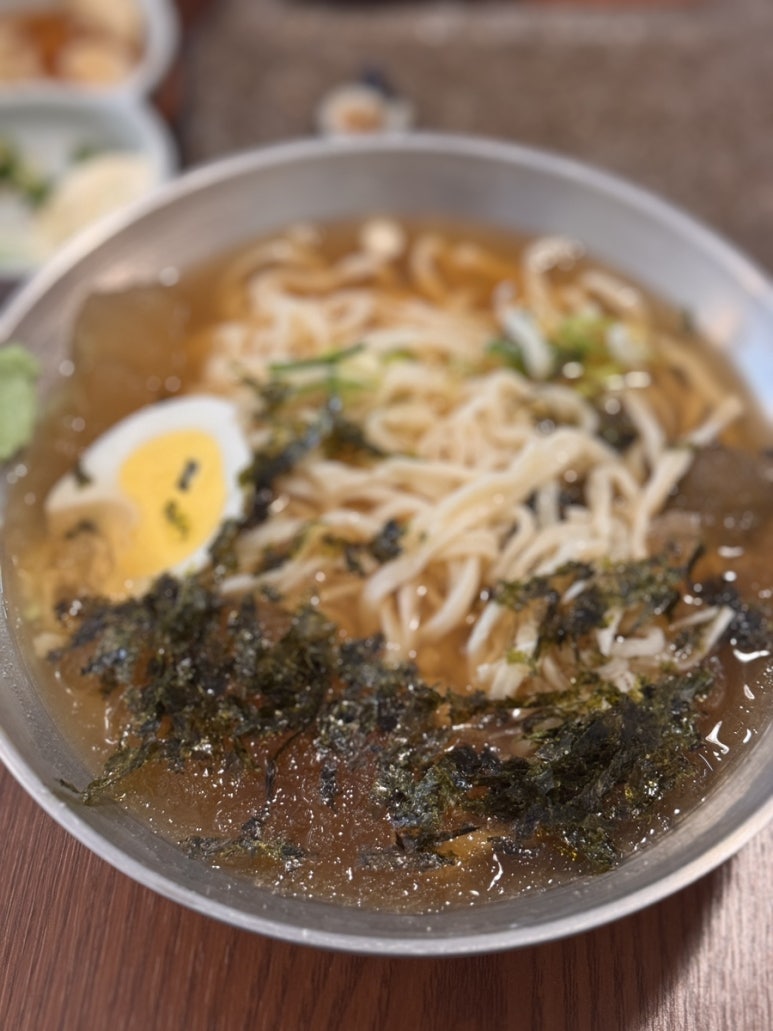 브라운면 이미지