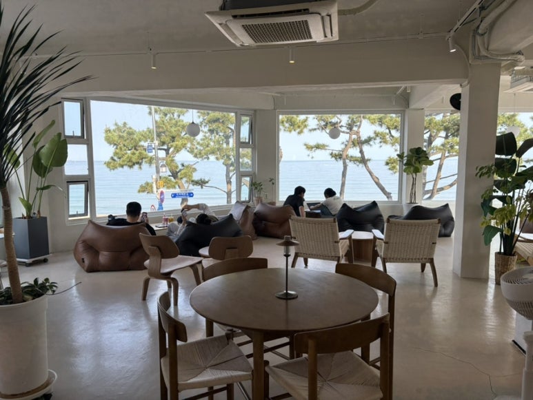 카페 메이브 이미지
