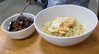 동해춘 이미지
