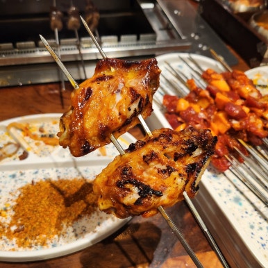 원조강뚝꼬치구이 이미지