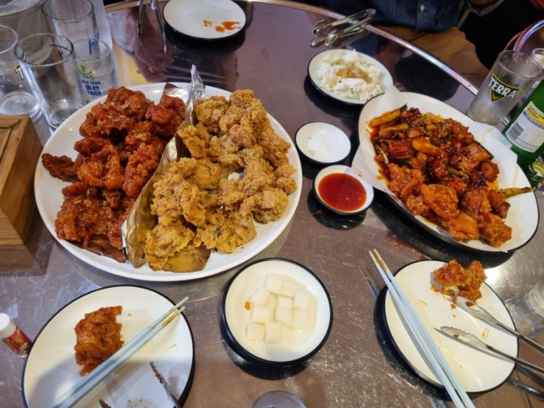 봉다리숯불두마리치킨 이미지
