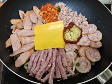 병장부대찌개 이미지