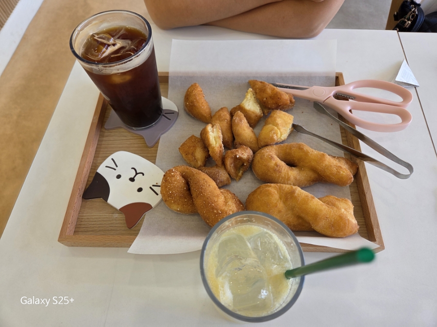 꽈배기진 이미지