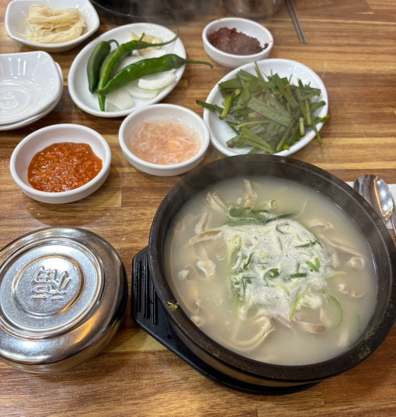 명장 돼지국밥 이미지